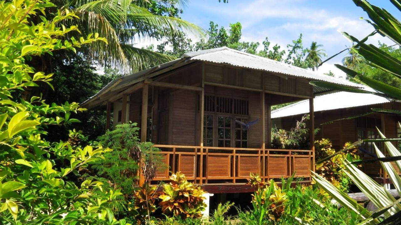 Two Fish Resort Bunaken Exterior foto